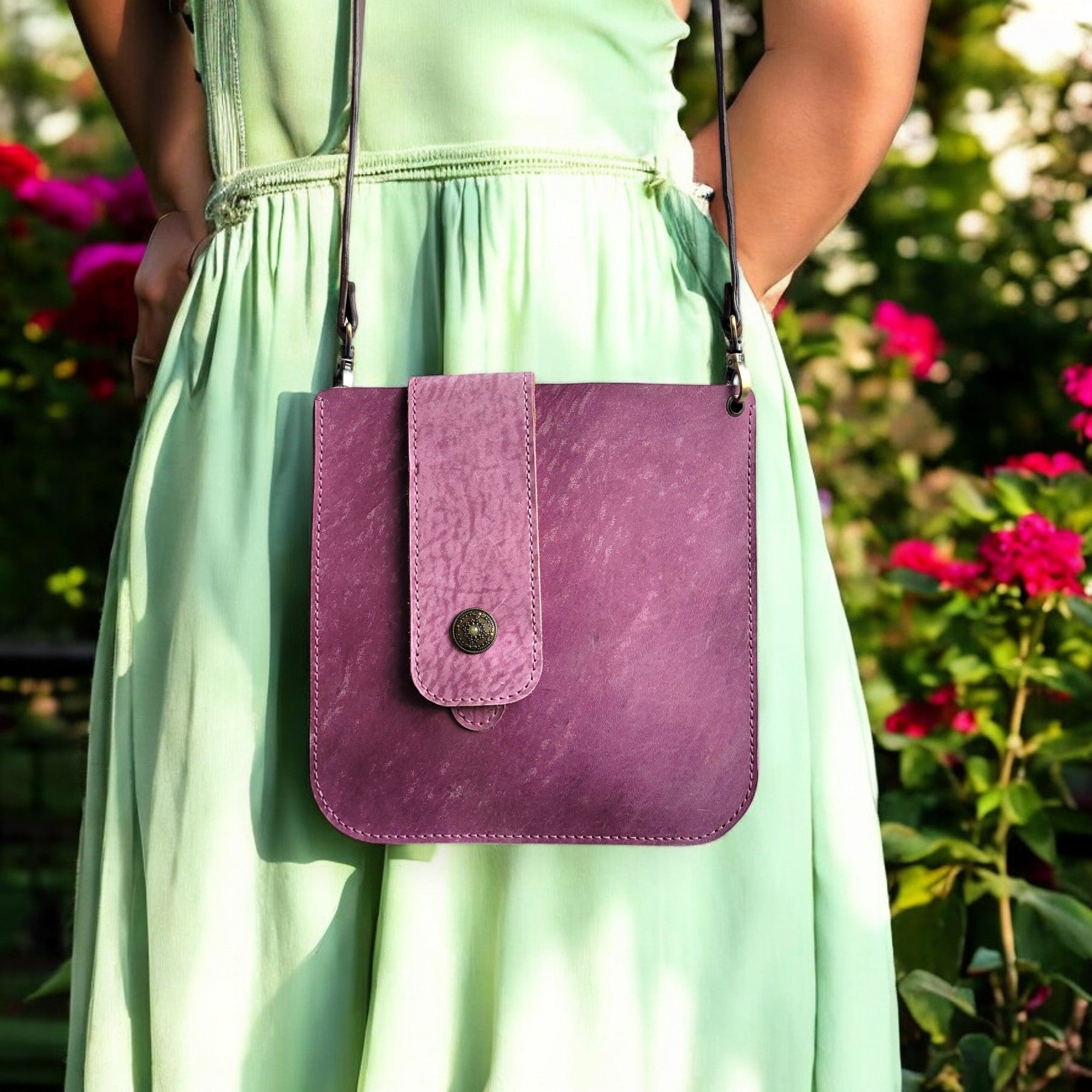 Leather Shoulder Bag | Timber | C2