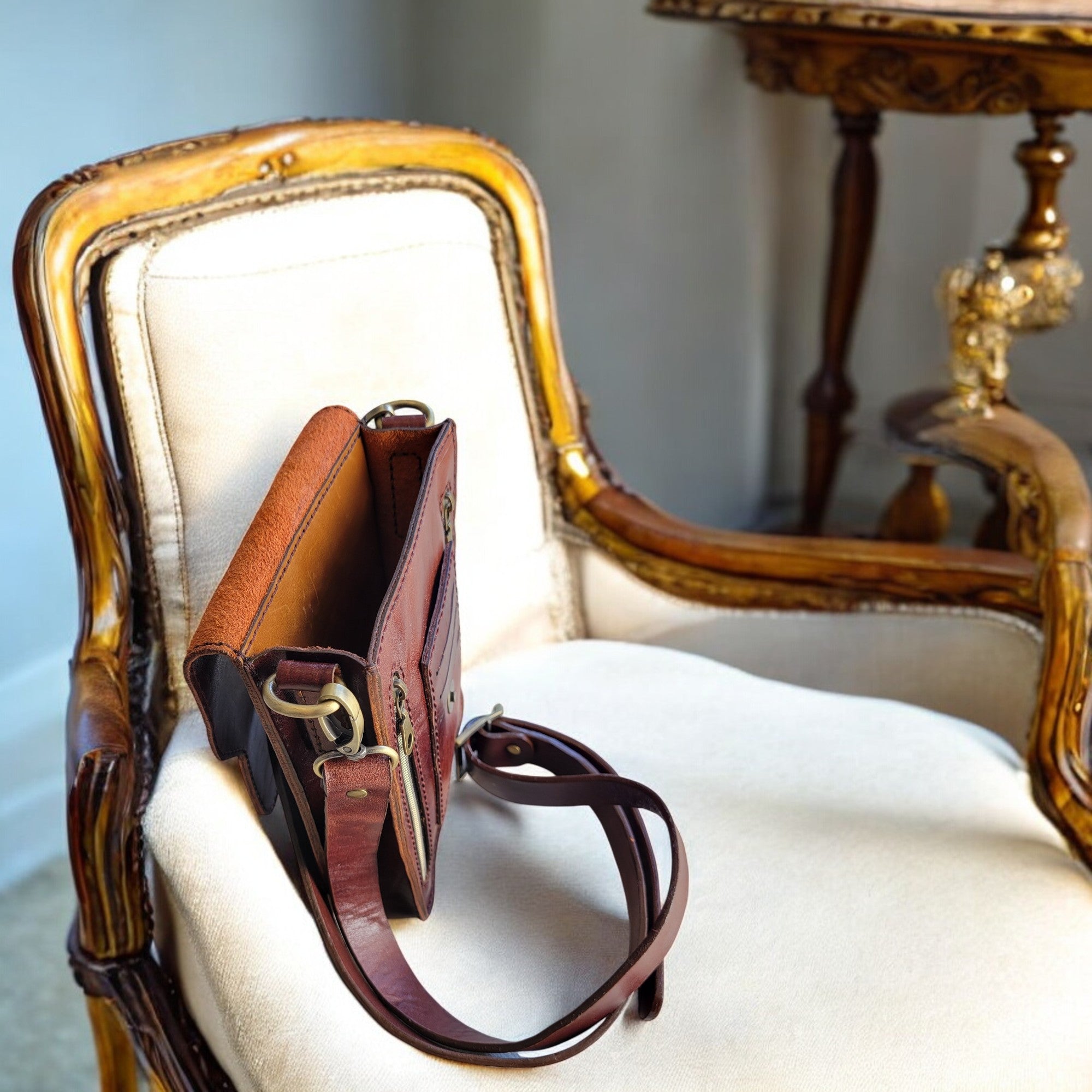 Leather Crossbody Bag | Élan | M2