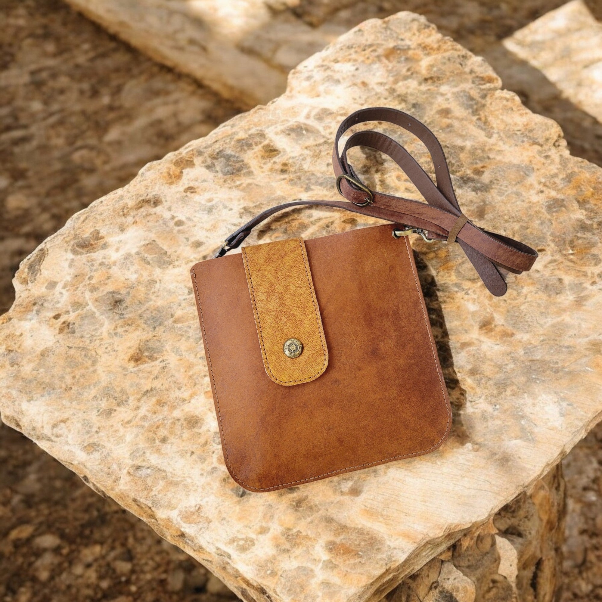 Leather Shoulder Bags | Timber | C1