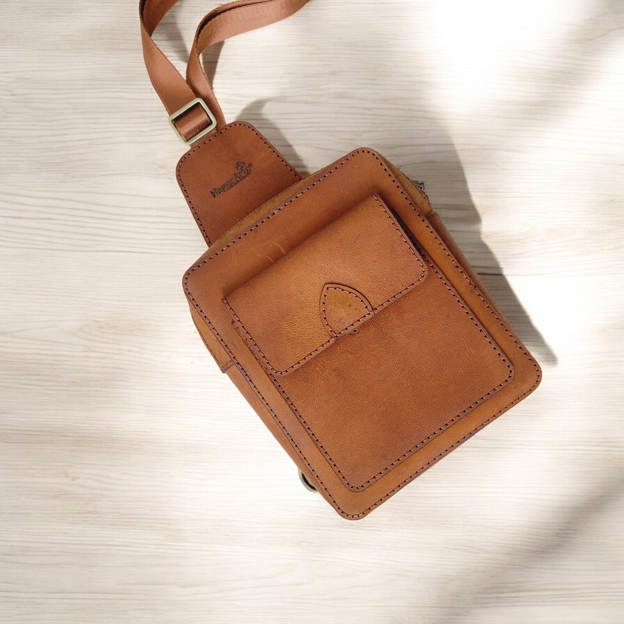 Front flap pocket for frequently used items; clean interior layout.