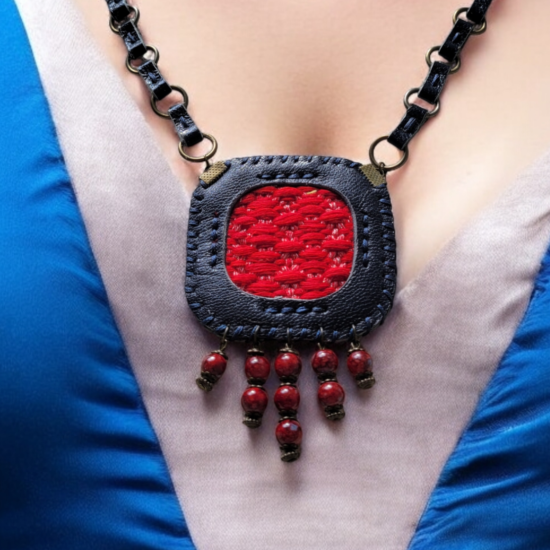 Leather & Textile Necklace Velora C2