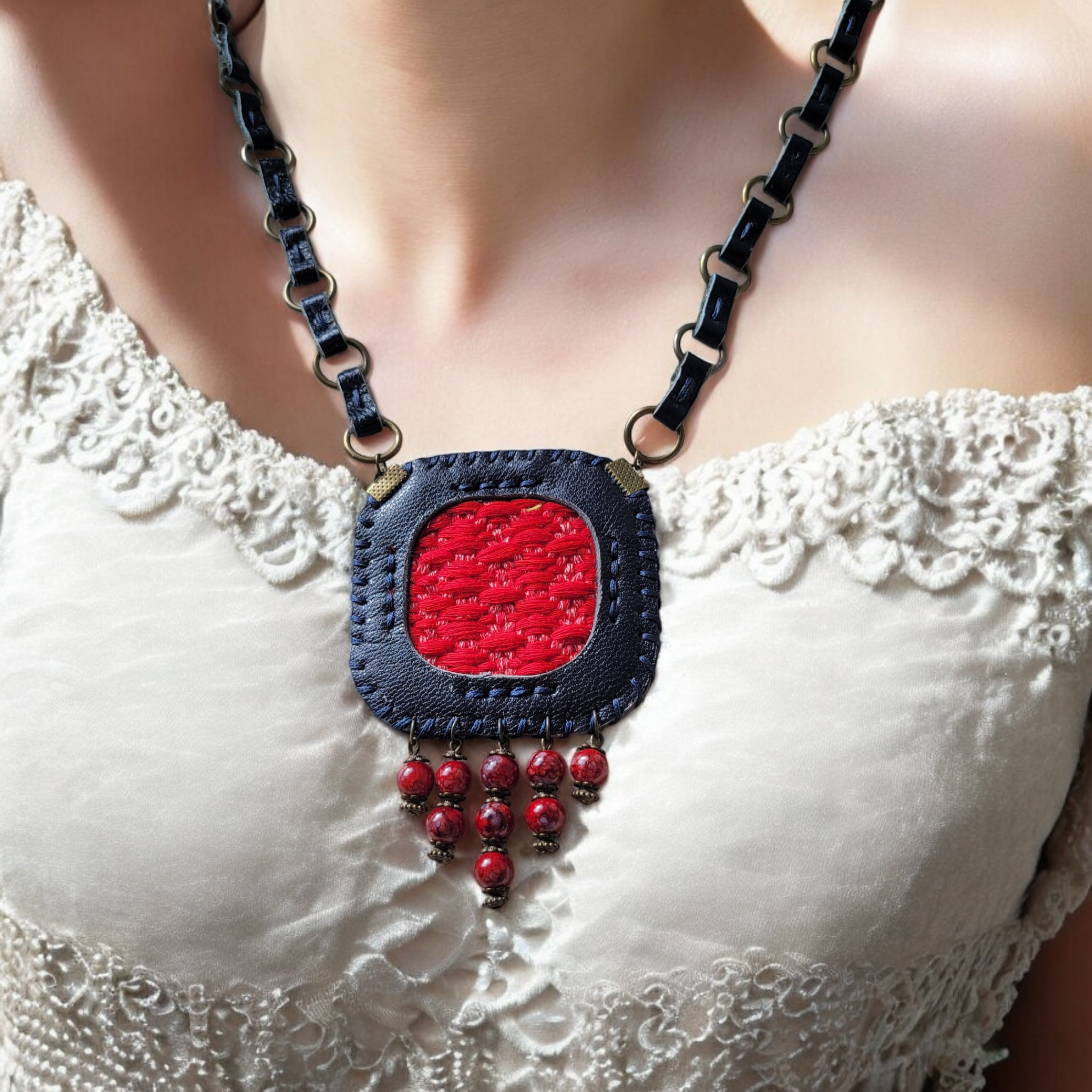 Leather & Textile Necklace Velora C2