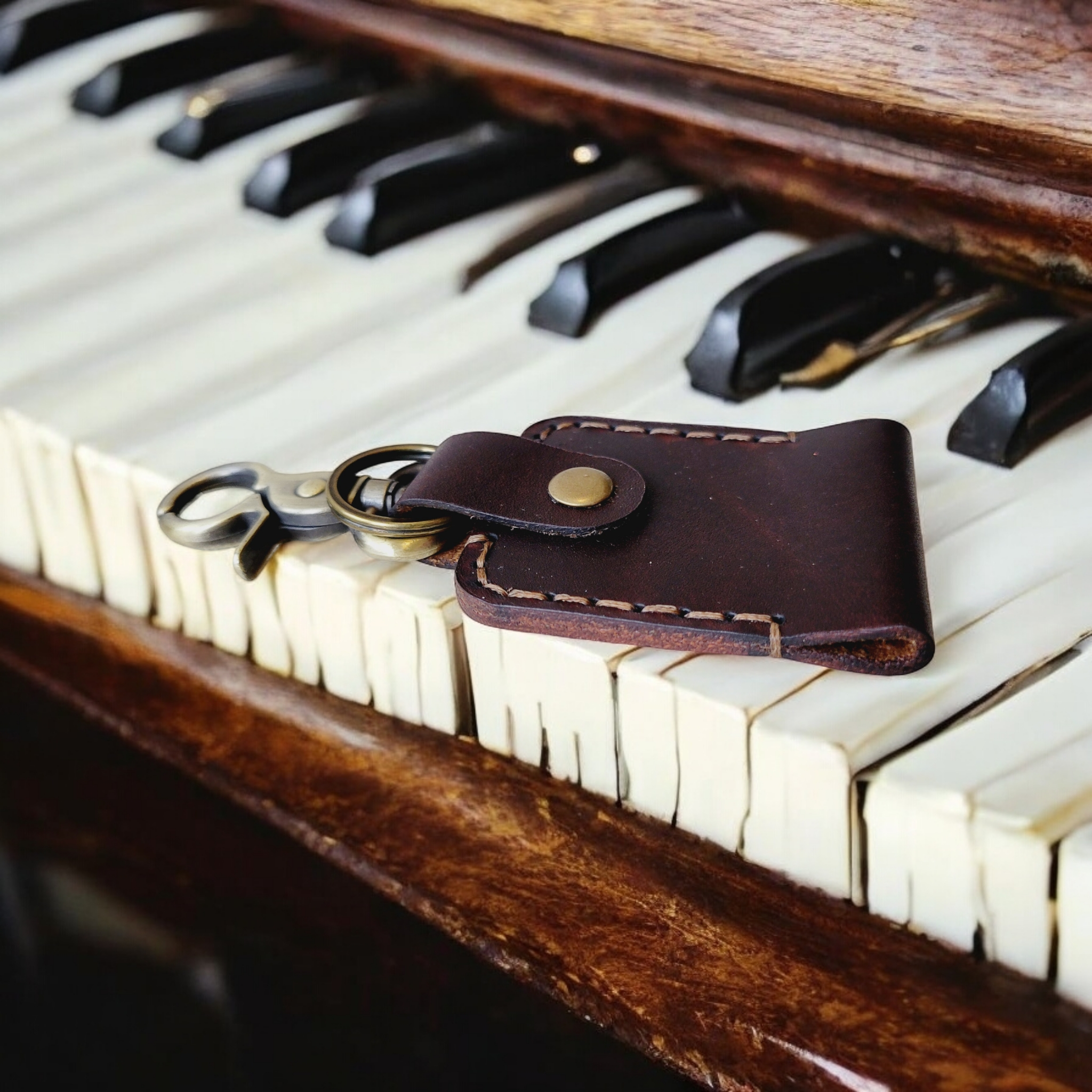 Leather Keychain | Fortea | K1