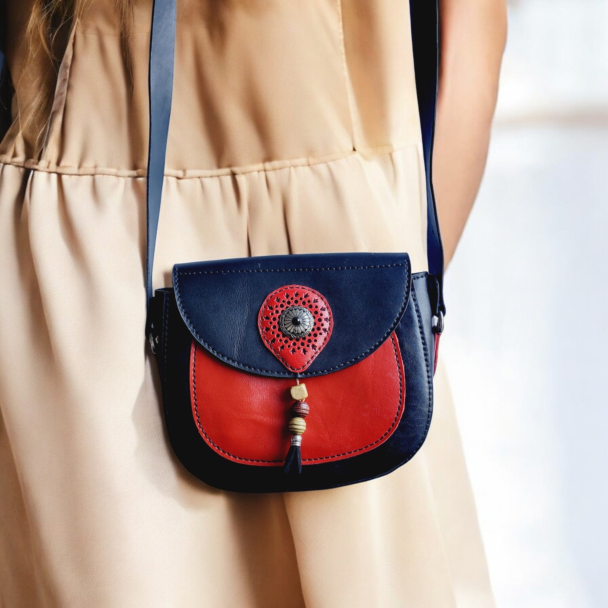 Shoulder Bag | Elegant Carry | C2